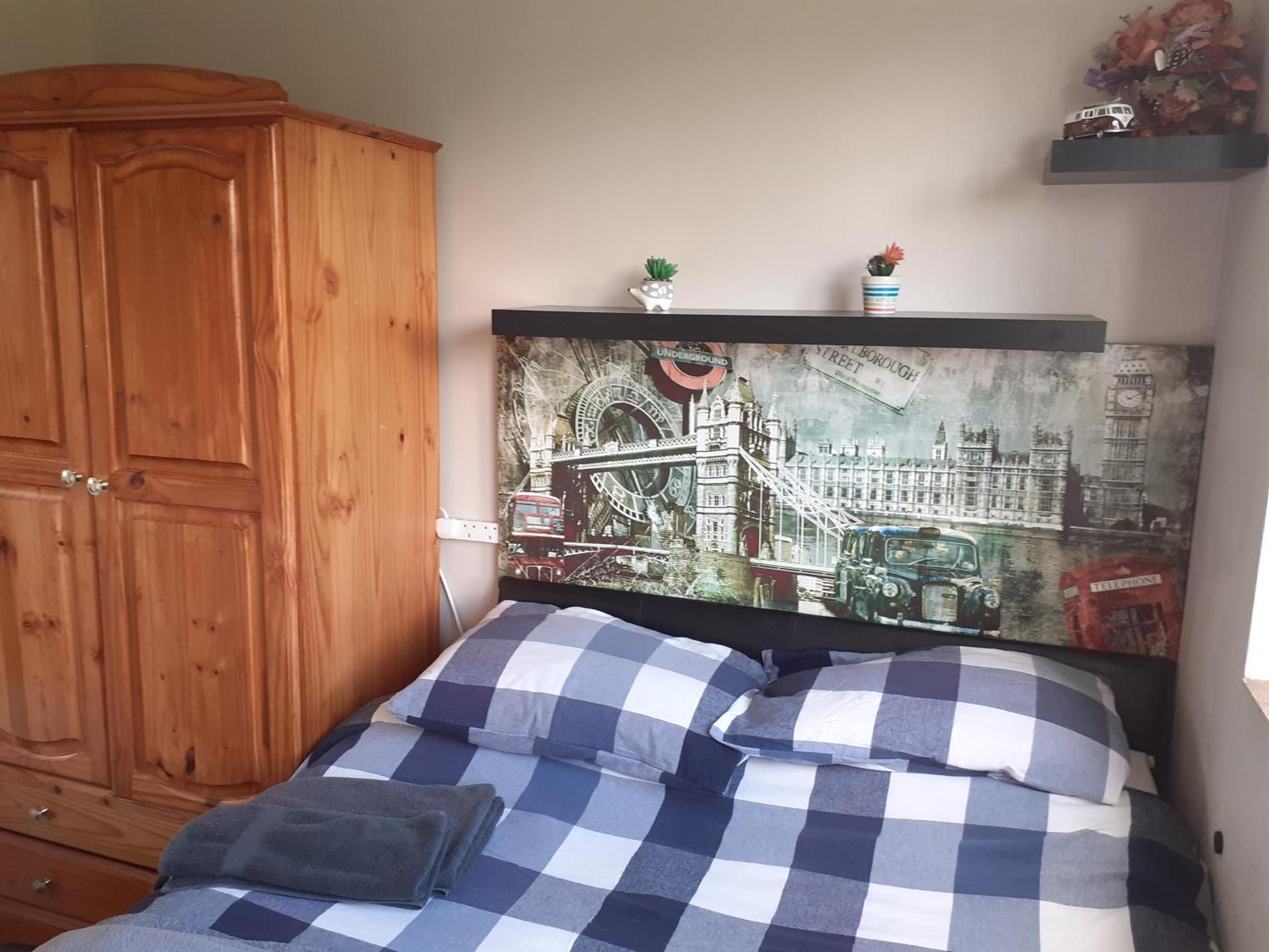Home From Home Single Or Double Room Netflix Or Virgin Tv Wifi & Free Parking Пул Экстерьер фото